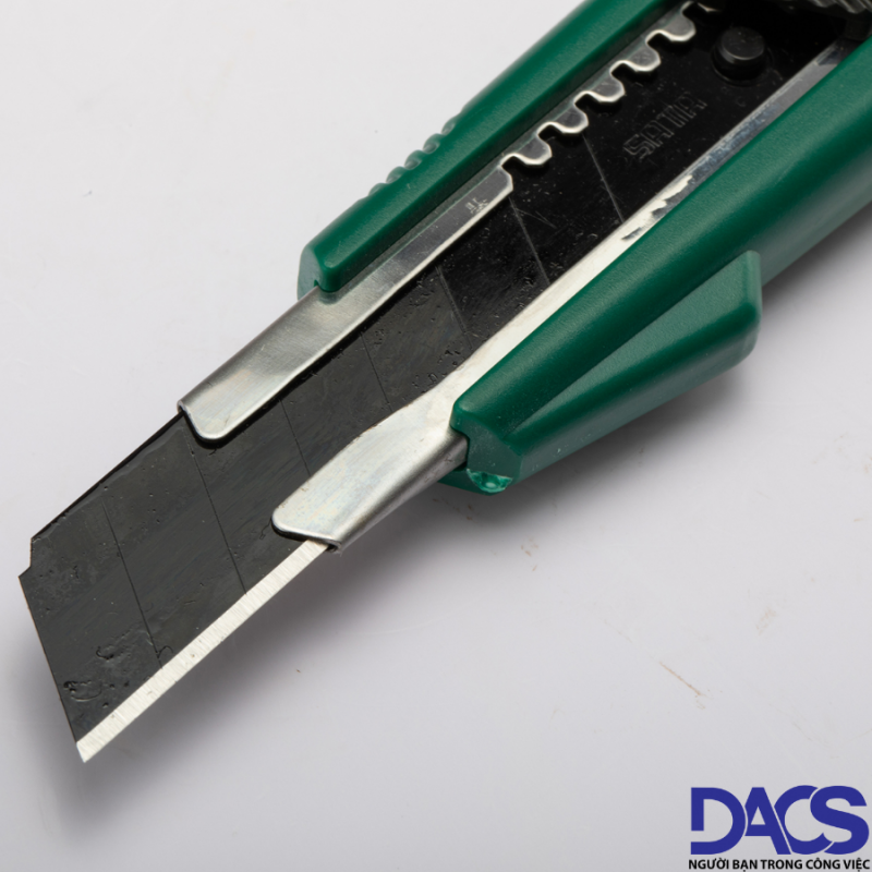 Dao rọc chuyên dụng Sata 93422A 18mm